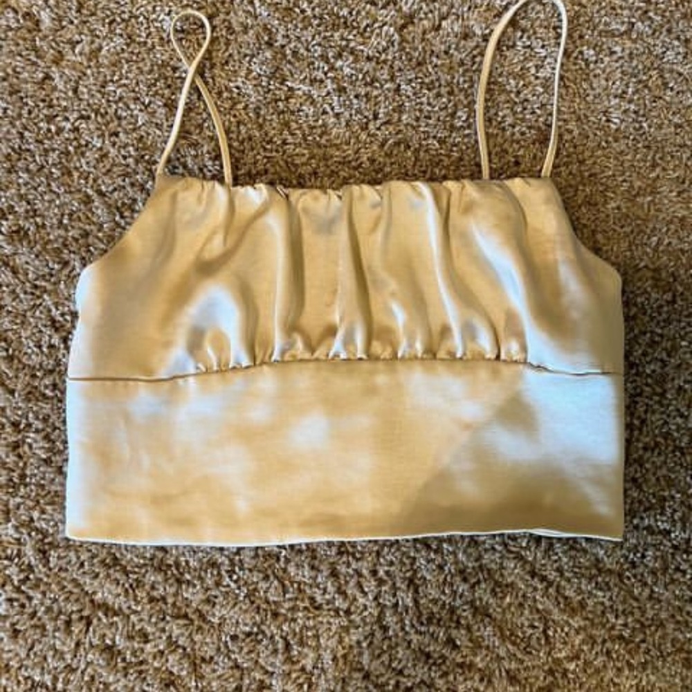 ZARA CROP/ WORN ONCE/ SIZE S